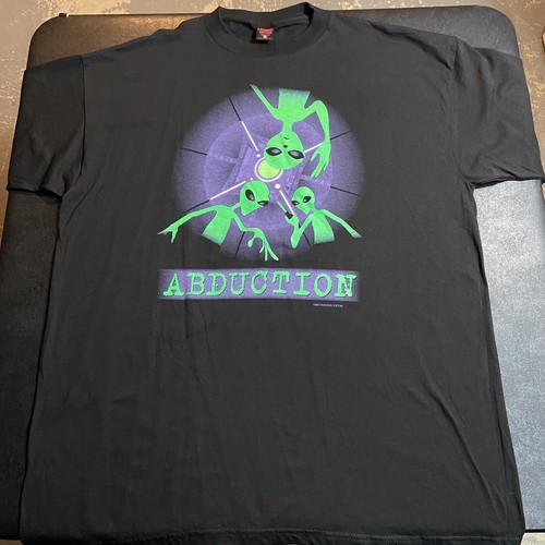 Vintage 1996 2XL Fashion Victim Alien Abduction T-Shirt XXL Vintage 1996 2XL Fashion Victim Alien Abduction T-Shirt XXL