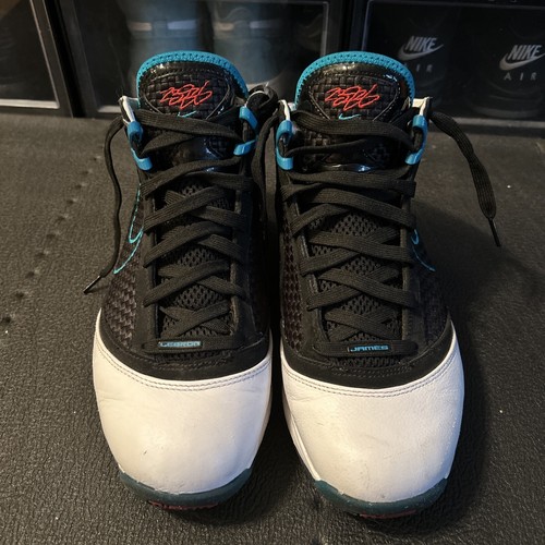 ナイキ　レブロン7 ＱＳ　レッドカーペット Amazon.com | Nike Lebron VII QS (Red Carpet) | Basketball