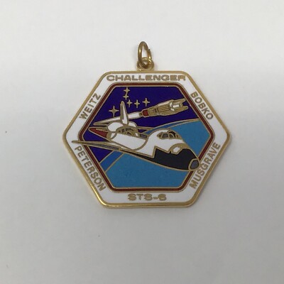 vintage NASA STS-6 Challenger Space Mission medallion 1984