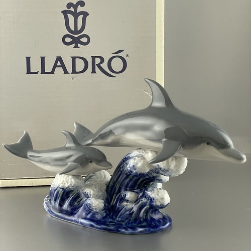 Lladro A Swimming Lesson Dolphins Figurine 6470 with Box