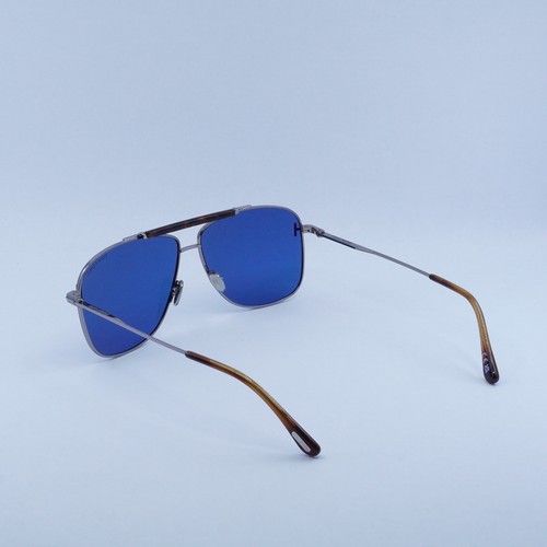 Pre-owned Tom Ford Ft1017 14v Shiny Ruthenium/blue 60-12-145 Sunglasses Authentic