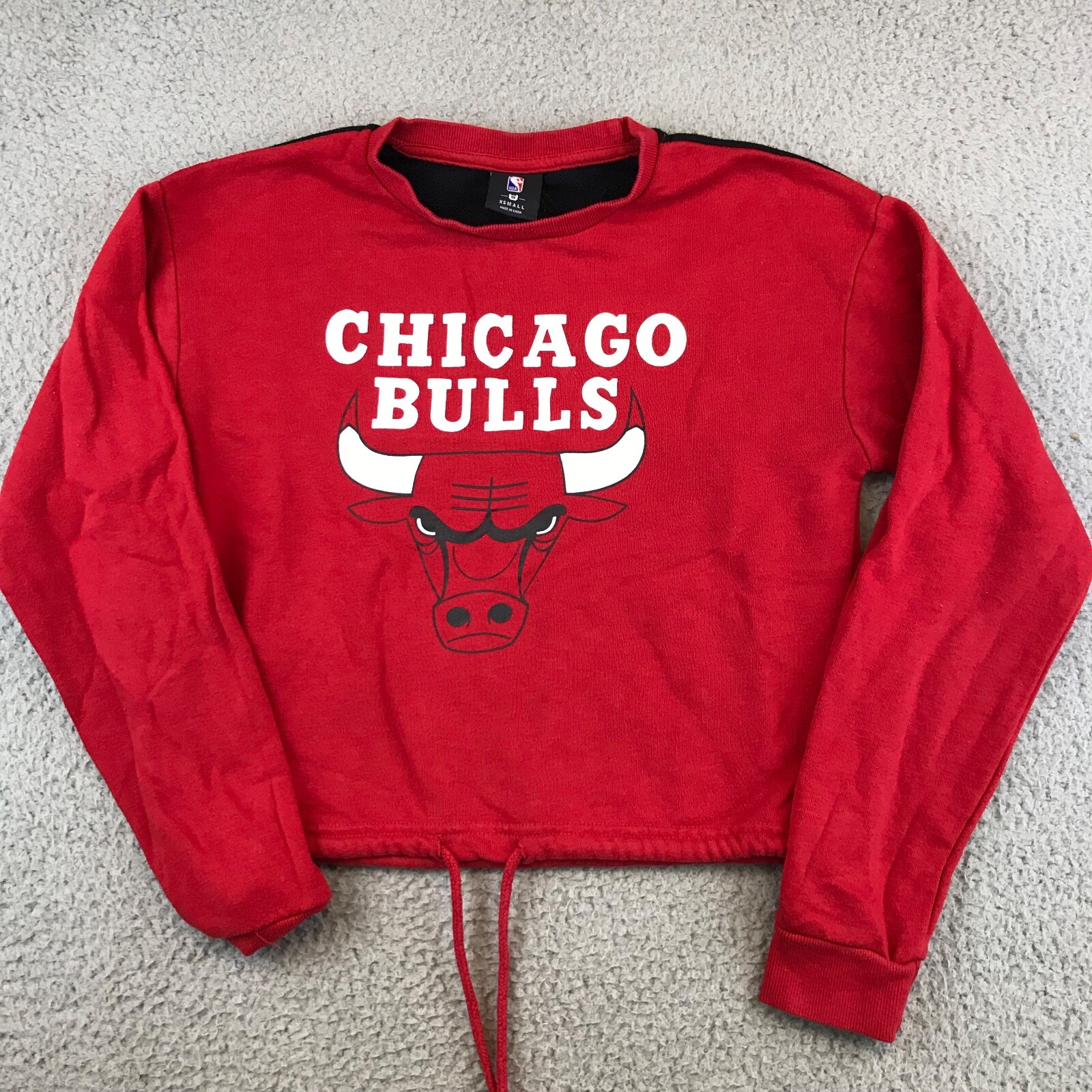 Chicago Bulls Sweater Women's XS Red Long Sleeve Crew Neck