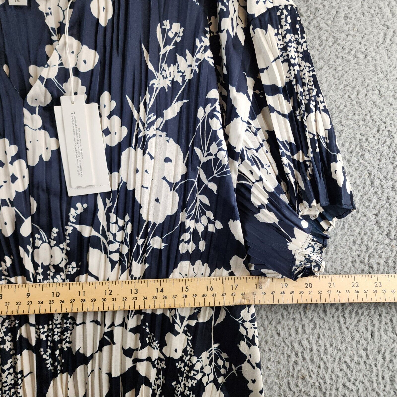 Vince Arboretum Floral Pleated Satin Dress Women's L Coastal Belted Pullover - Picture 8 of 13