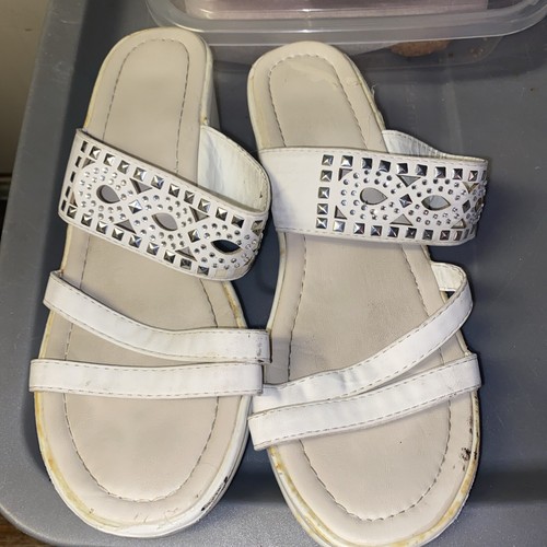 ameri chain cross sandals ホワイト　Lサイズ Women's Shoes White Sandals Size 10 With Silver Bling Studs