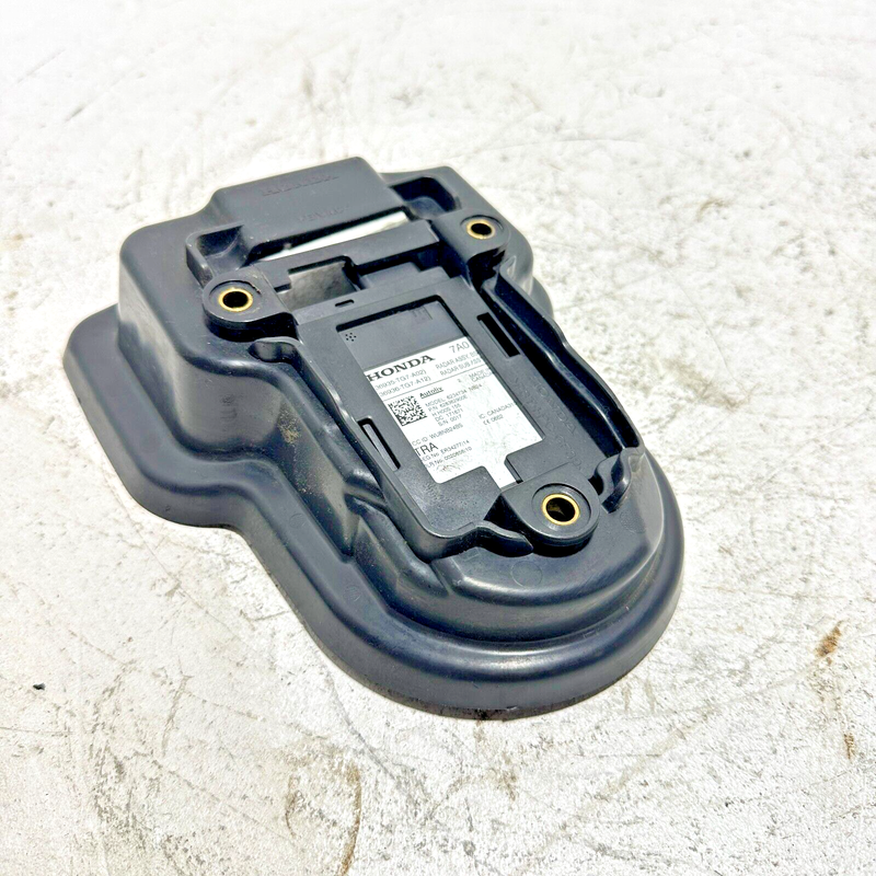 Used Rear Left / Driver Side Blindspot Alert Control Module Honda Pilot 2017 OEM