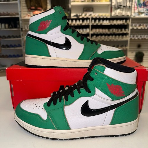 Size 8.5 M (10 W) - Jordan 1 Retro High OG Lucky Green Size 8.5 M (10 W) - Jordan 1 Retro High OG Lucky Green