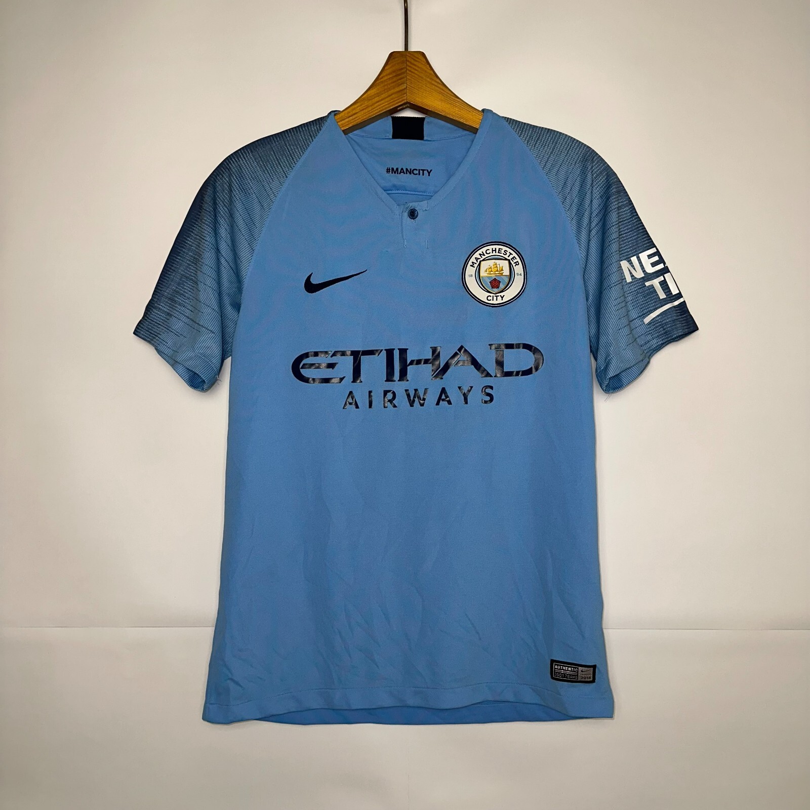 MANCHESTER CITY 2018 2019 HOME FOOTBALL SHIRT SOCCER JERSEY MANCHESTER CITY 2018 2019 HOME FOOTBALL SHIRT SOCCER JERSEY