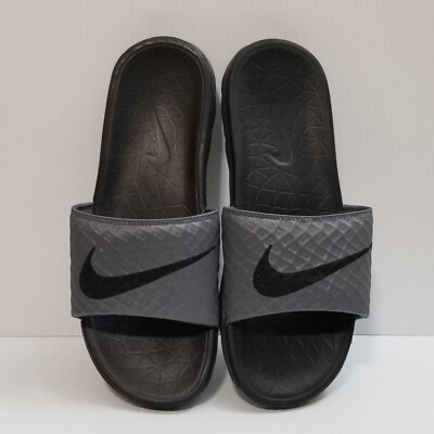 Nike Benassi Solarsoft Men's Size 9 Slides Sandals Grey Black Slip On 705474-090