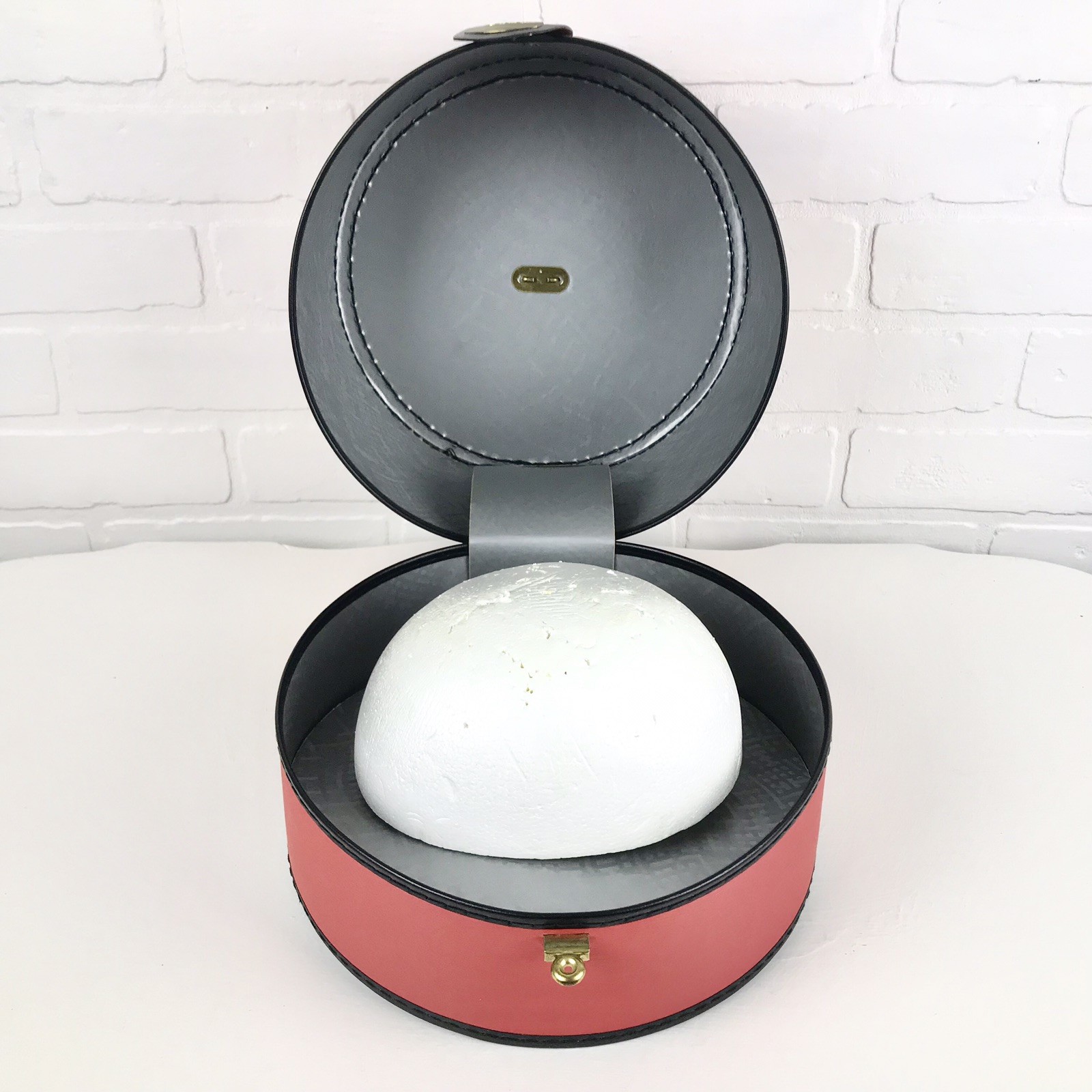 Vintage Retro Round Wig Carry Case Hat Box Travel Storage Red Black Handle