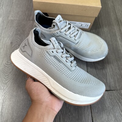 Flux Adapt Run Waterproof Lunar Gray Men 6 Women 7.5 Athletic Walking Knit Shoe