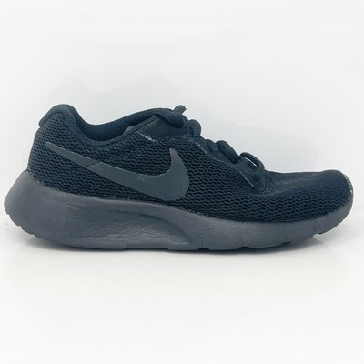 

Nike Boys Tanjun 818382-001 Черные кроссовки для бега, размер 1Y, Черный, Tanjun