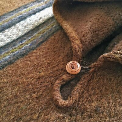 LLAMA WOOL MENS CAPE PONCHO COAT JACKET WITH HOOD INDIGENOUS HANDMADE IN ECUADOR