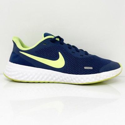 Кроссовки Nike Girls Revolution 5 CZ9694-400 синие кроссовки размер 7 лет