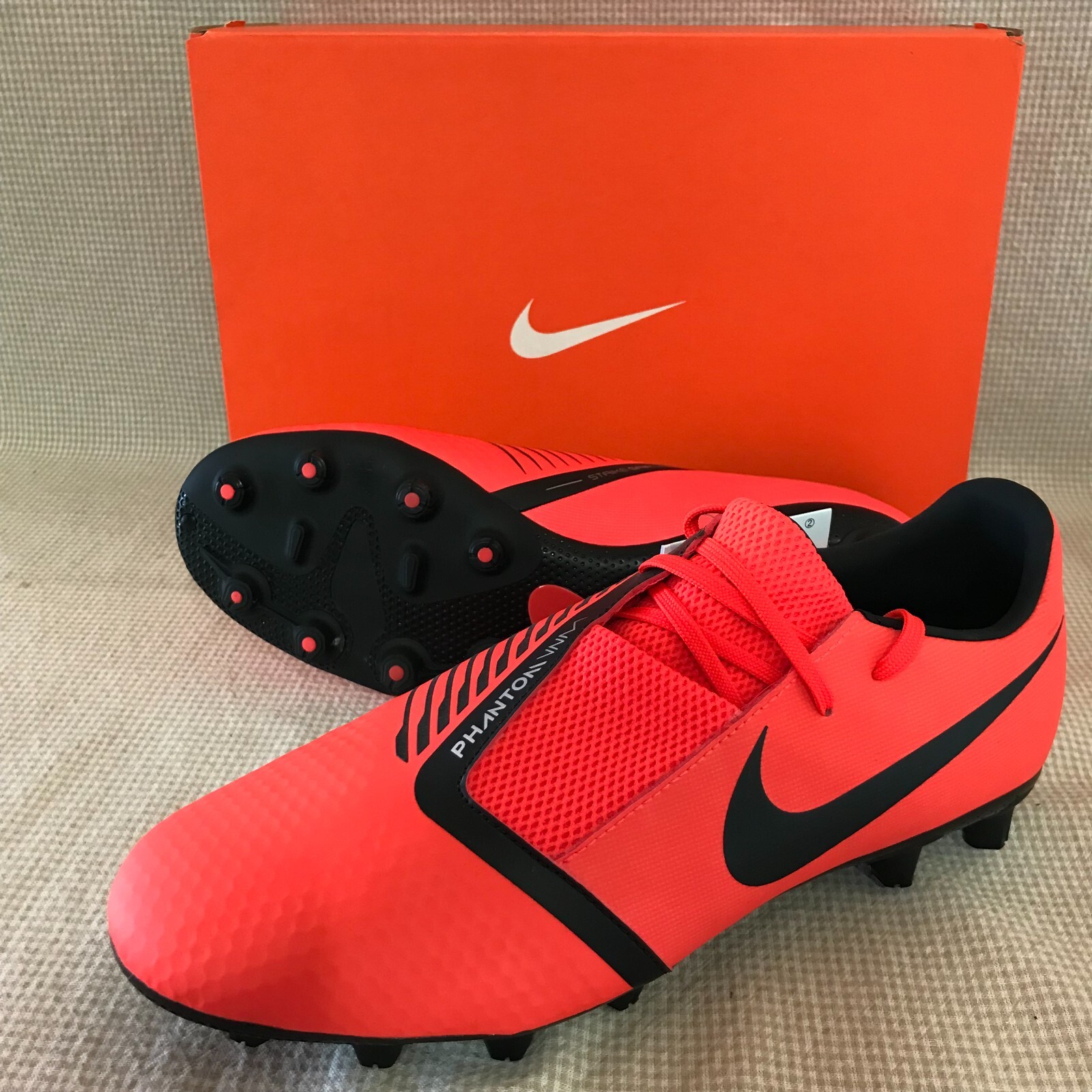 ナイキVenomトップモデル NIKE PHANTOM VENOM ACADEMY HG CLEATS US8.5 /26.5cm/UK7.5 NEW