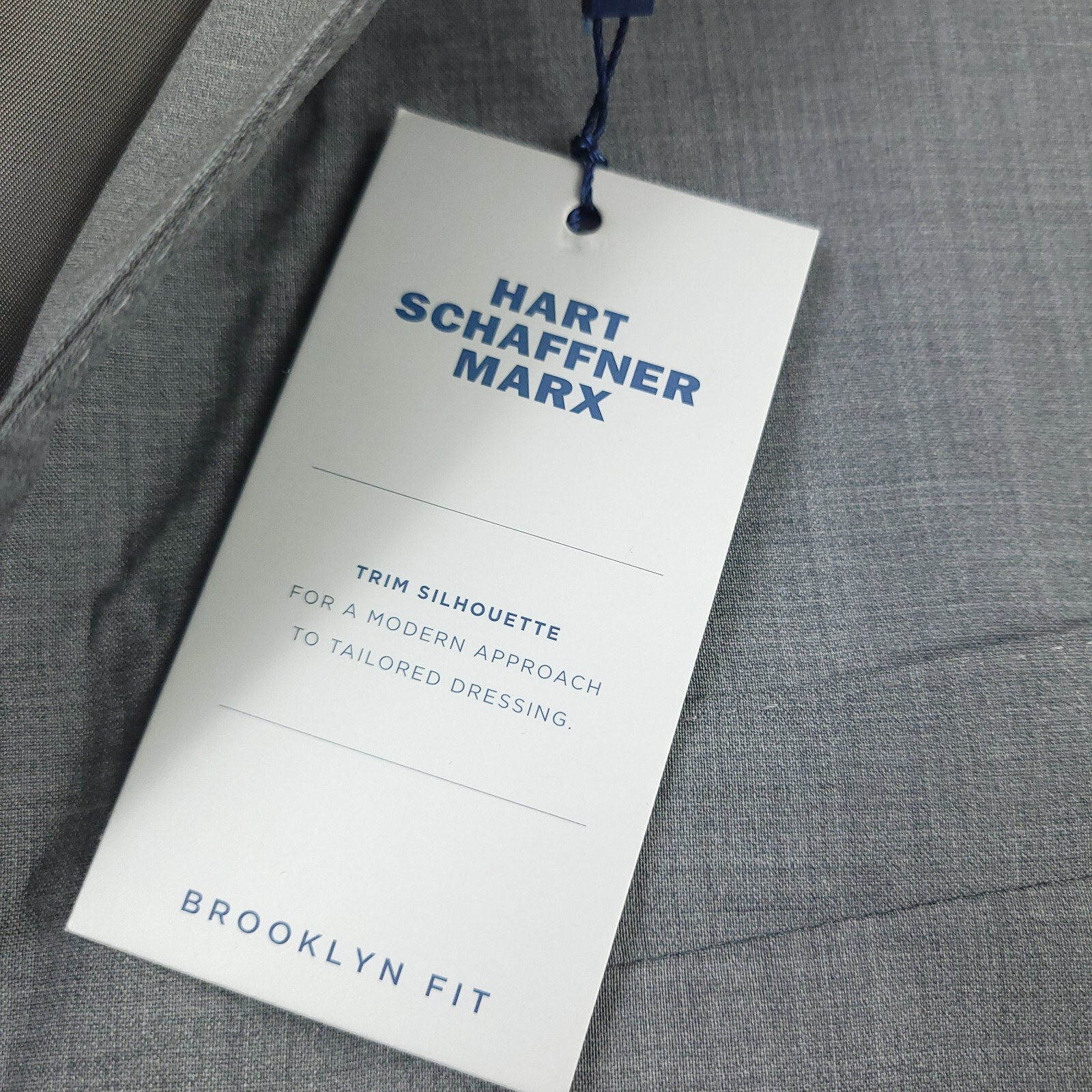 HART SCHAFFNER MARX $895 HART SCHAFFNER MARX BROOKLYN FIT SOLID GRAY WOOL SUIT MENS SIZE 42L X 36