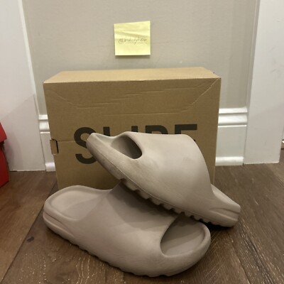 Yeezy Slide pure (restock) size 9 used 