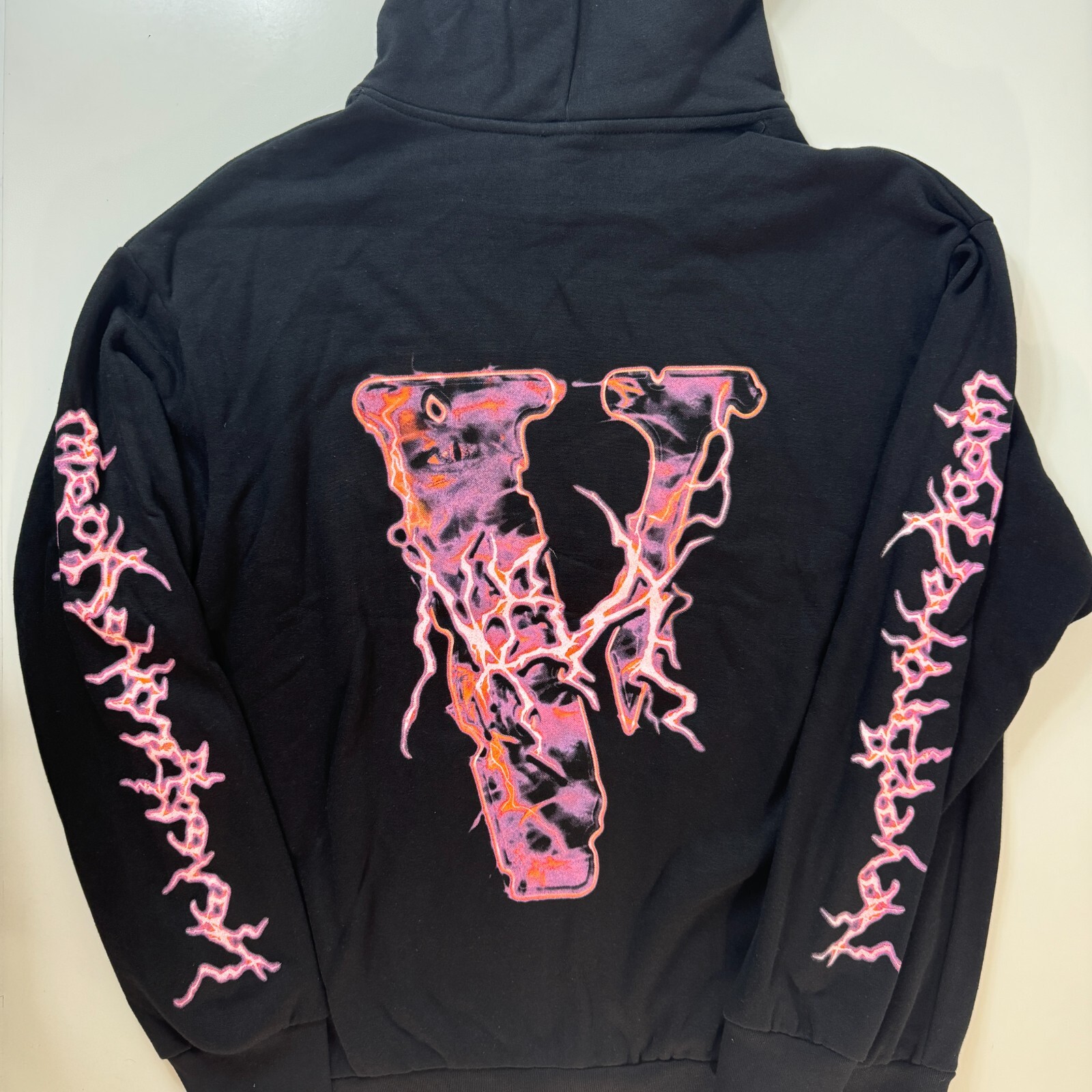 Vlone x Never Broke Again Eyes Sweater Size Large Black NBA