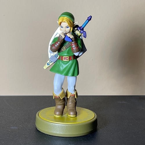 Nintendo Amiibo Zelda Ocarina of Time Link Loose Figure Adult Ownedの