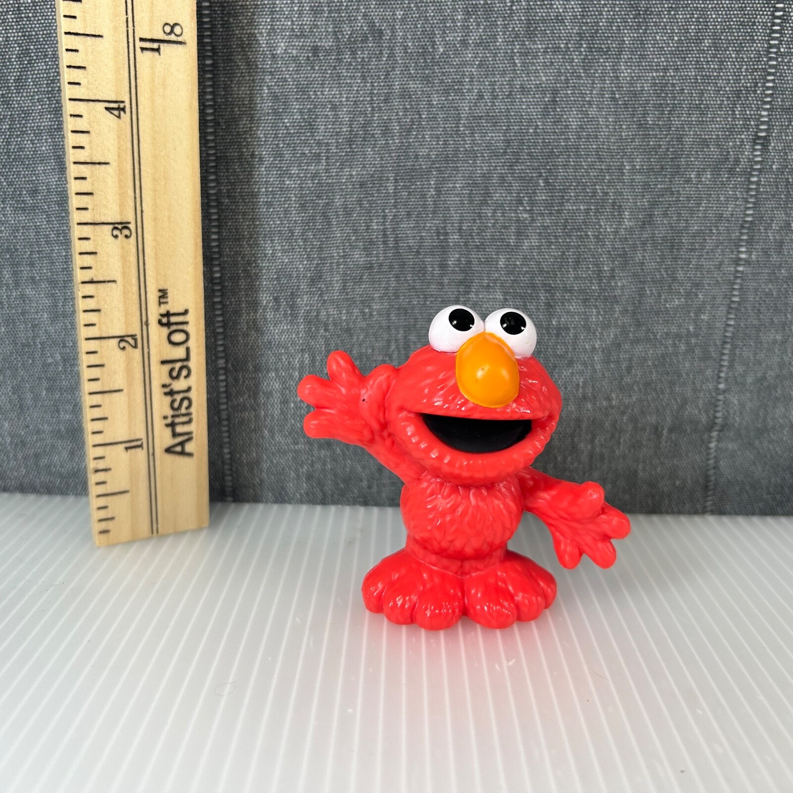 キャットフード ELMO Elmo's Furry Red Monster Parade | Sesame Street Full Episode