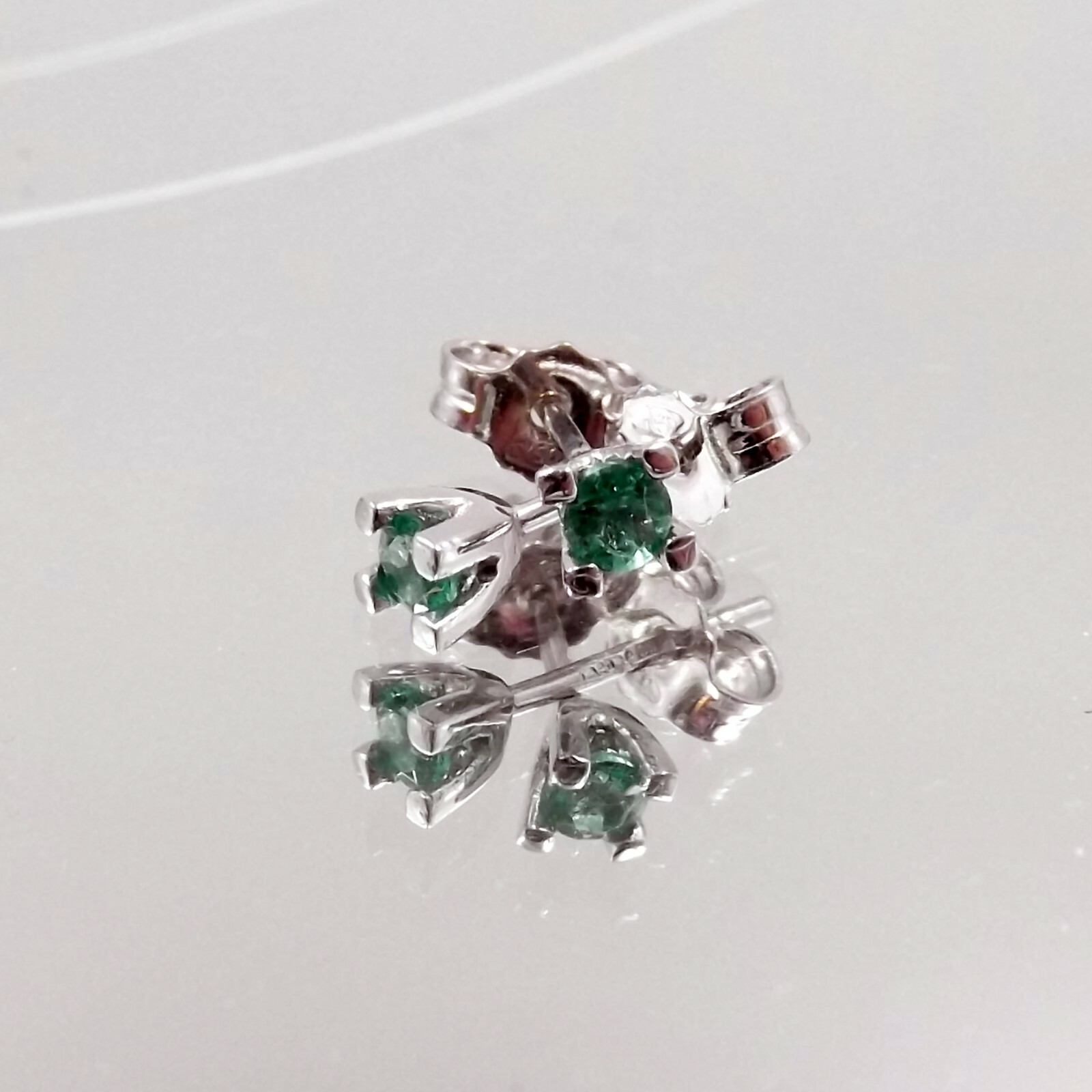 Pre-owned Gioielli Aurum Earrings Men Women White Gold 18 Carats Light Spot With Emeralds Natural Green