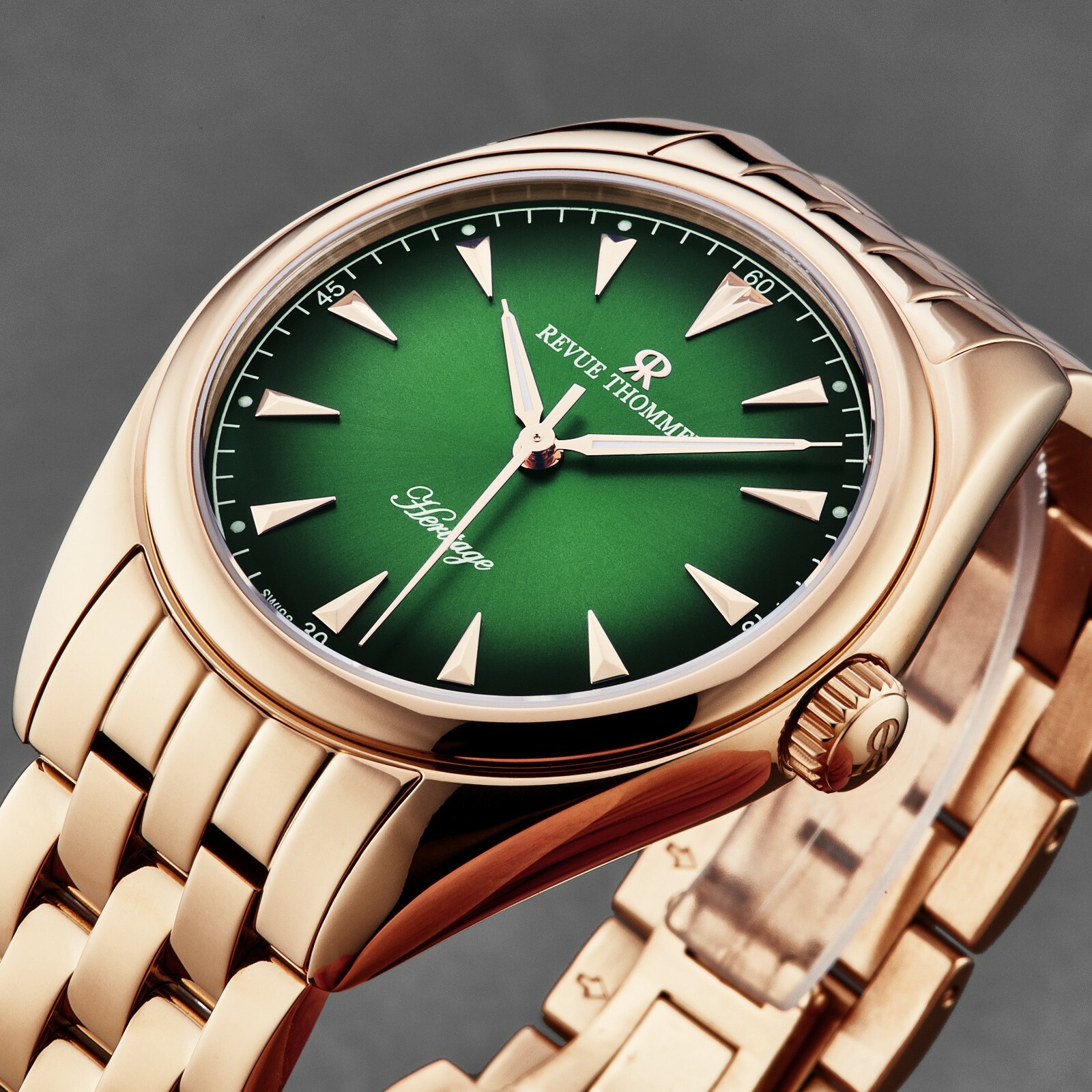 Pre-owned Revue Thommen Mens Heritage Green Dial Goldtone Bracelet Automatic 21010.2164