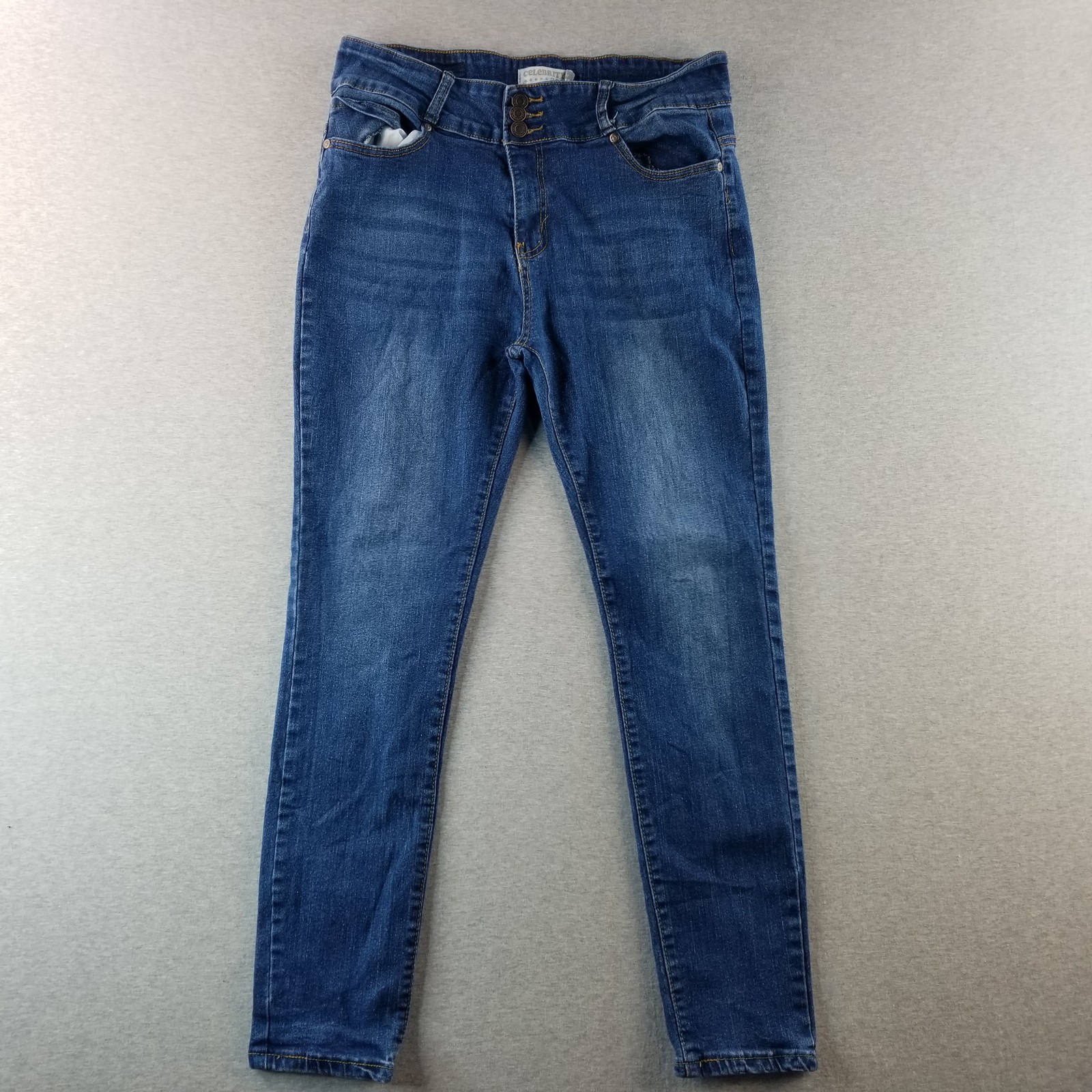Celebrity Ace Jeans Women's Sz 15/32 3 Button Blue Dark Wash Normcore Cute Nice