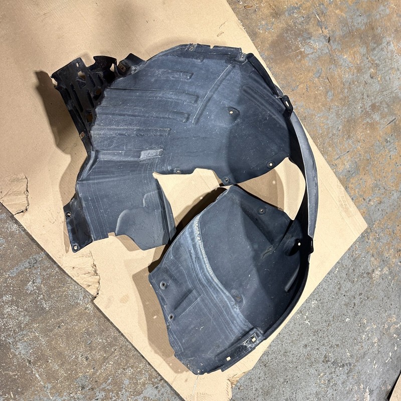 Used 2016-18 Honda Pilot Front Left Driver Quarter Wheelhouse Liner Splash Shield OEM