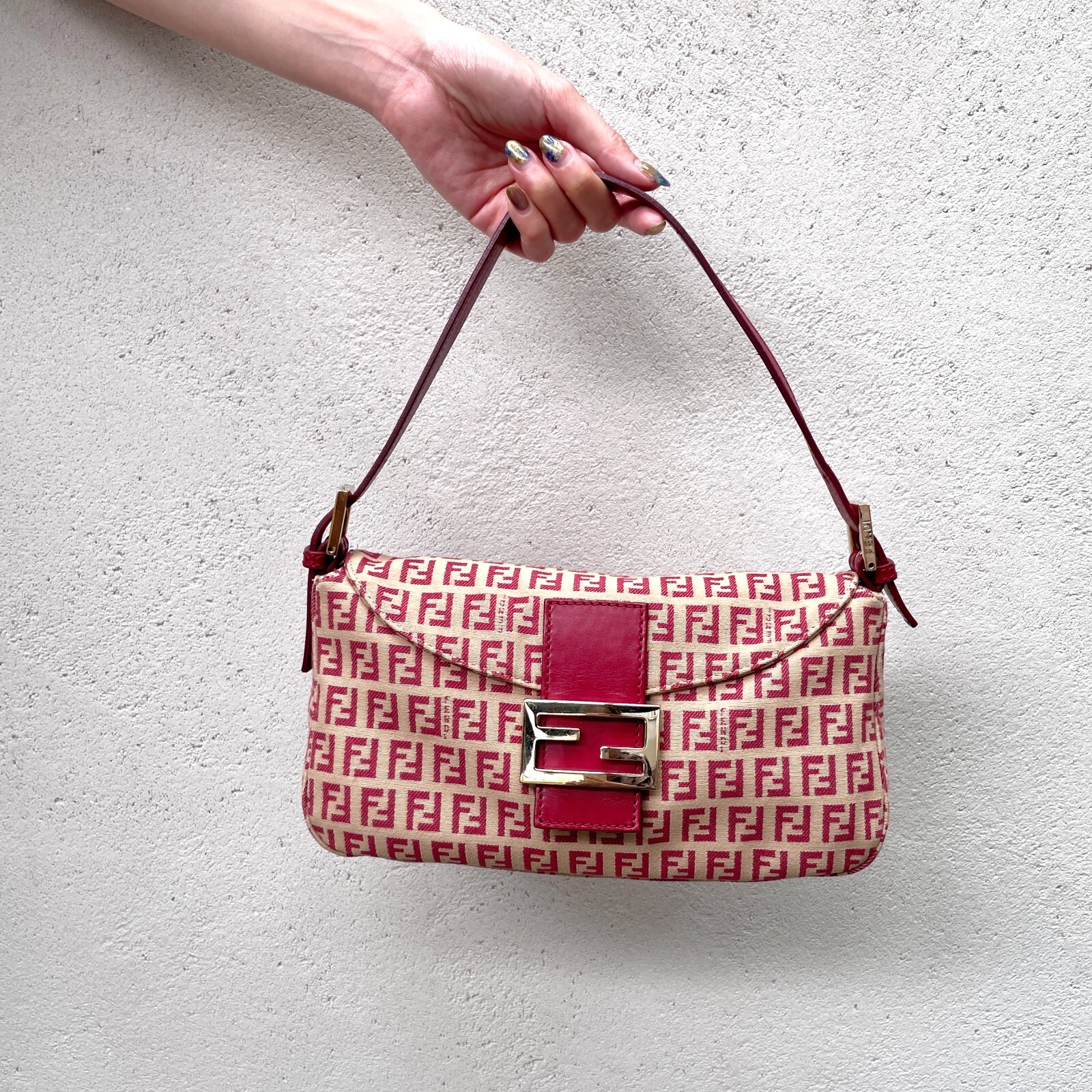 ショルダーバッグ・ポシェット FENDI DWARF MOTHER BAGUETTE $_57.JPG?set_id=880000500F