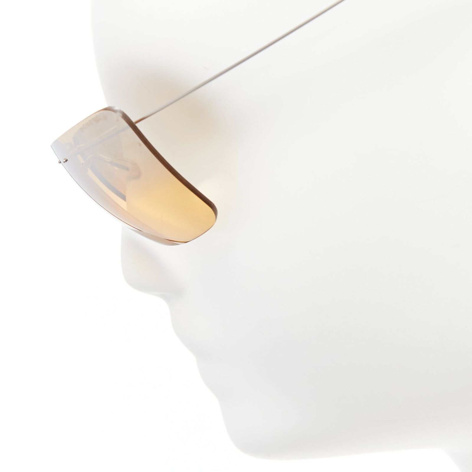CHANEL Vintage 4040 silver CC logo yellow lens cyber folding CHANEL Vintage 4040 silver CC logo yellow lens cyber folding