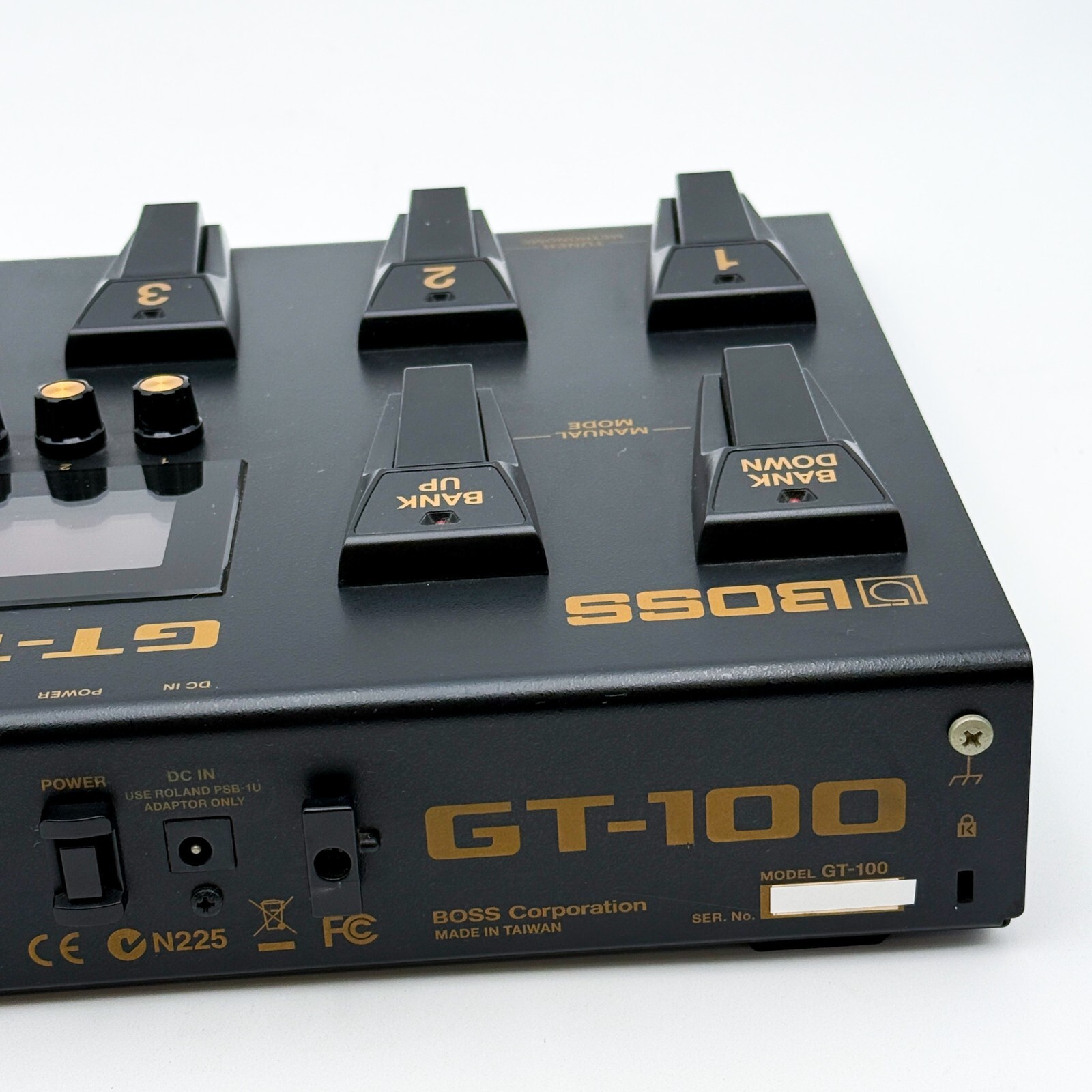 【マリ】BOSS GT-100 エフェクトプロセッサー BOSS - GT-100 | COSM Amp Effects Processor