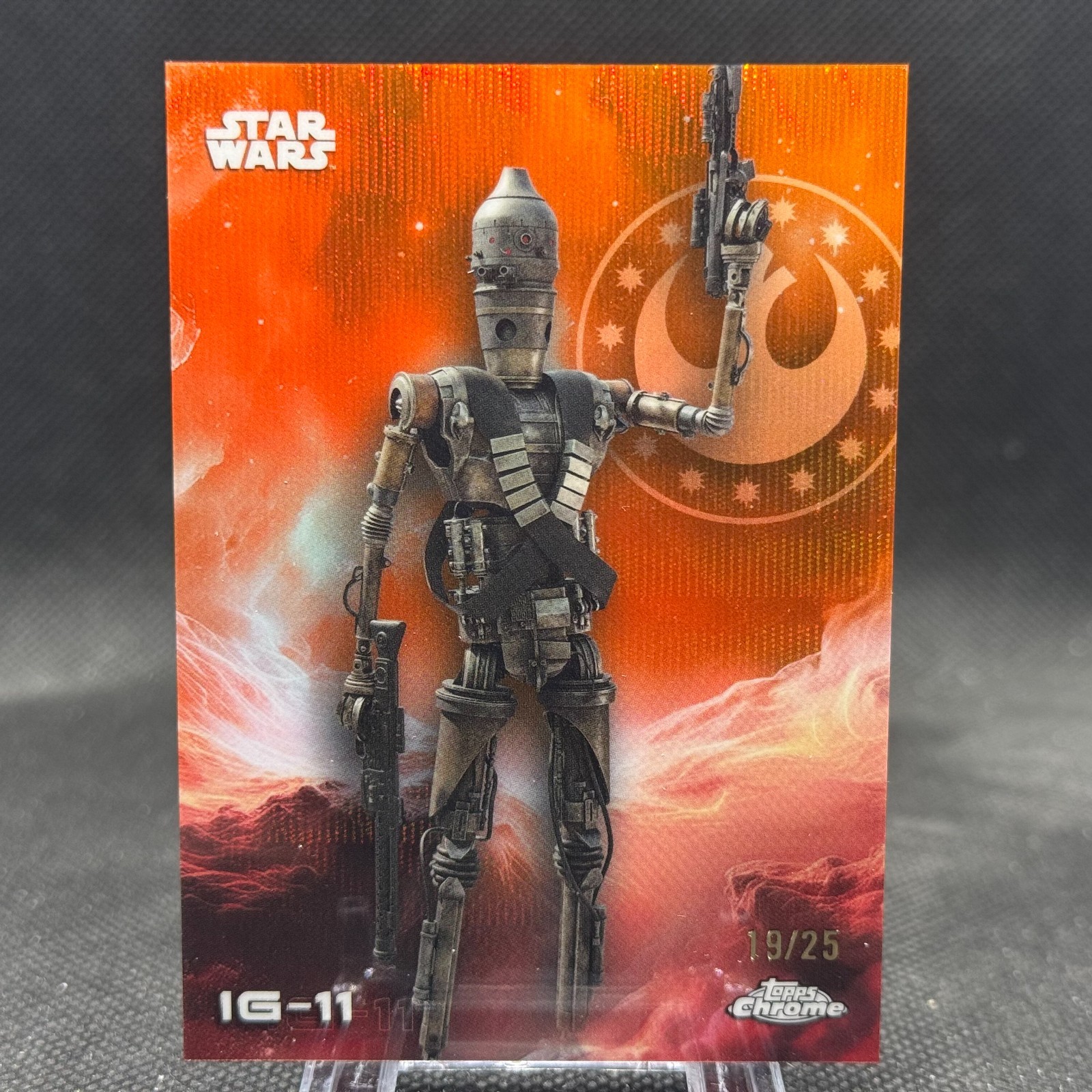 2025 Topps Chrome Star Wars IG-11 Rebel Orange Wave