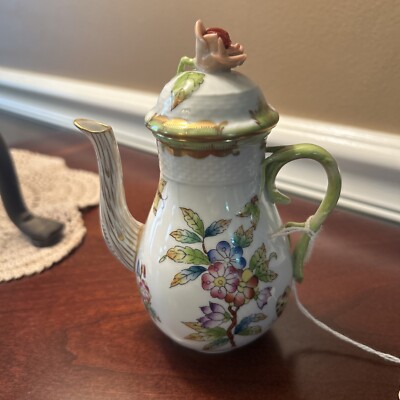 VTG Herend Queen Victoria Rose Top Tea Pot #1615 NOS