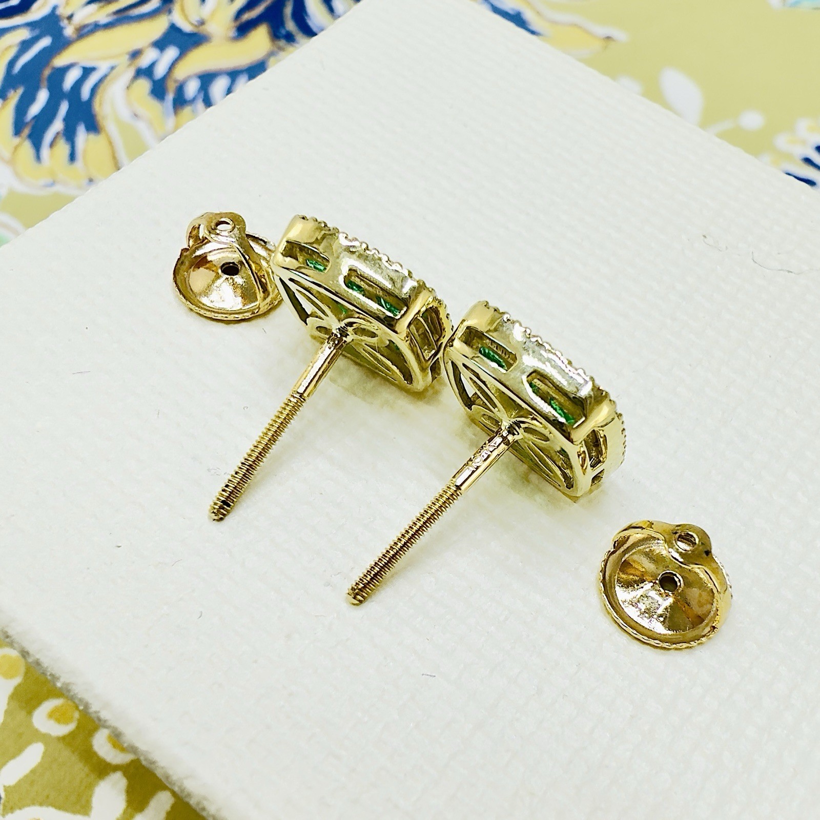 10K Yellow Gold Genuine Emerald & Diamond Stud Screw-Back Earrings, New - Picture 7 of 9