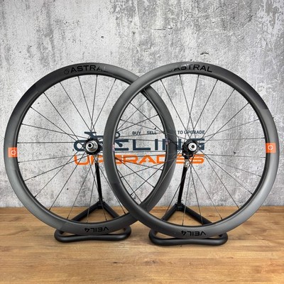 New! ax-lightness Ultra 25t Extralite Cyber Hubs 700c QR Tubular