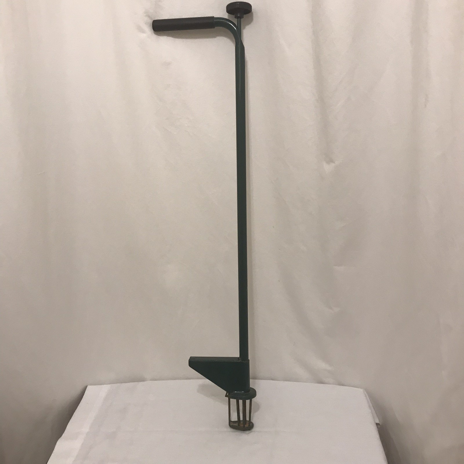 Original Weed Hound 36” Long Handled Weed Puller Garden Tool