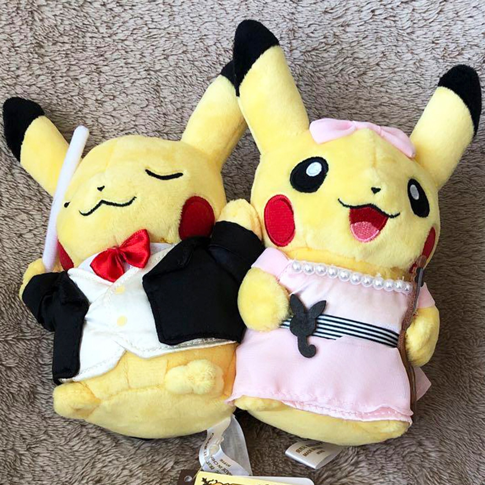 Pokémon Center Monthly Pair Pikachu November 2016 Plush Toy