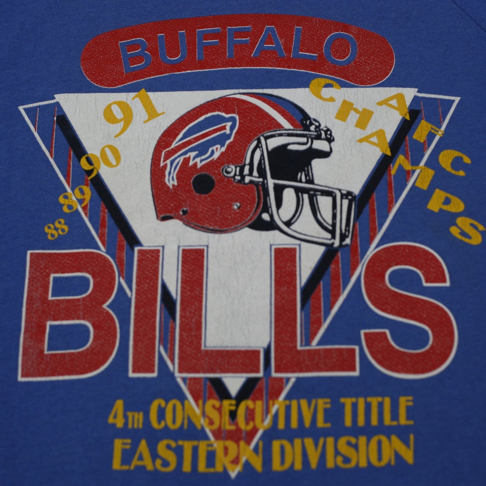 Vtg Buffalo Bills Helmet 90s Rare design Blue Short Sleeve Unisex T shirt HN8390