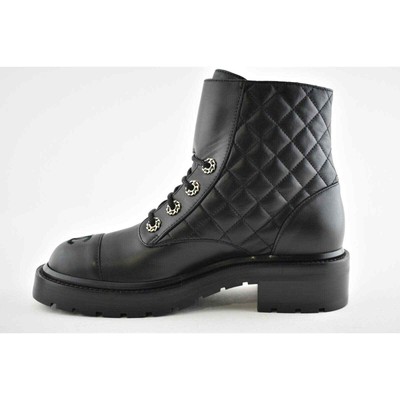 Pre-owned Chanel 21a Black Quilted Gold Cc Chain Combat Lace Up Tie Ankle Short Boots 38.5