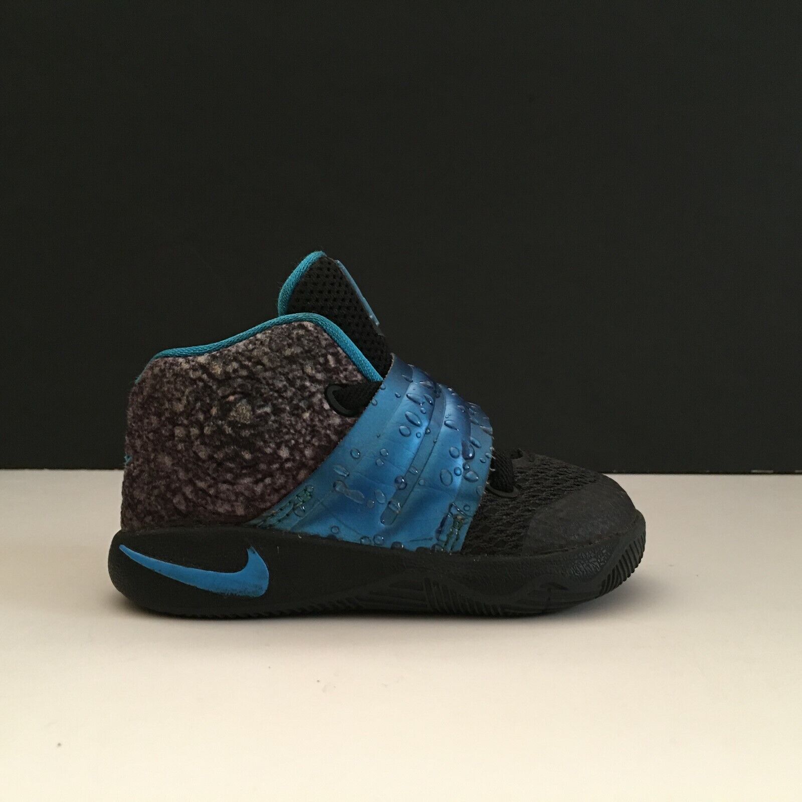 kyrie 2 blue and black