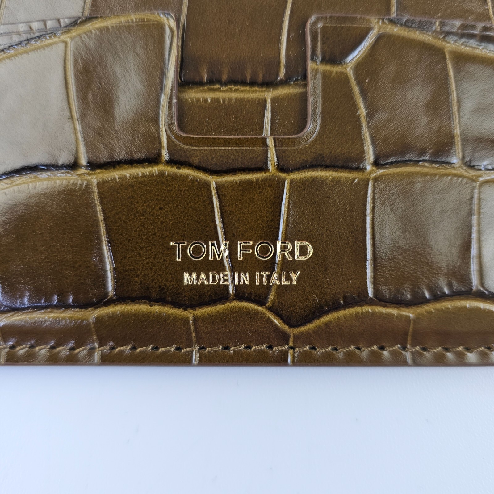 Pre-owned Tom Ford Men's Khaki Croc Printed Glossy Leather Classic Card Holder In Green