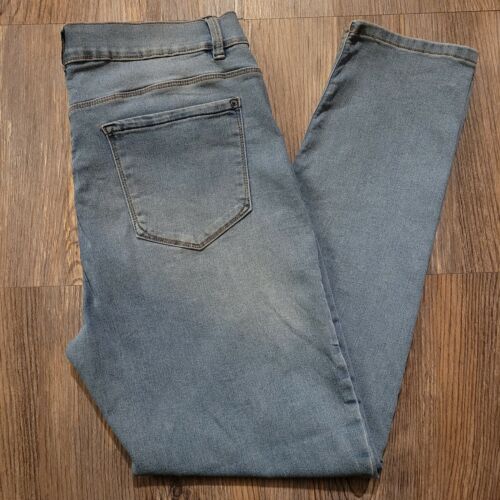 Curve Appeal Essential Skinny Jeans