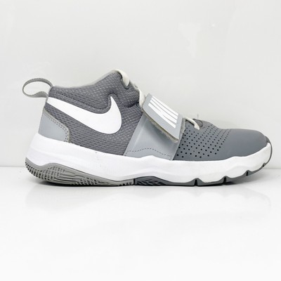 

Nike Boys Team Hustle D 8 881941-005 Серые баскетбольные кроссовки, размер 5,5 лет, Серый, Team Hustle D 8