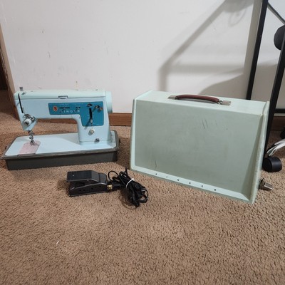 Vintage Singer Robins Egg Blue Sewing Machine Model 347 w/Case & Pedal