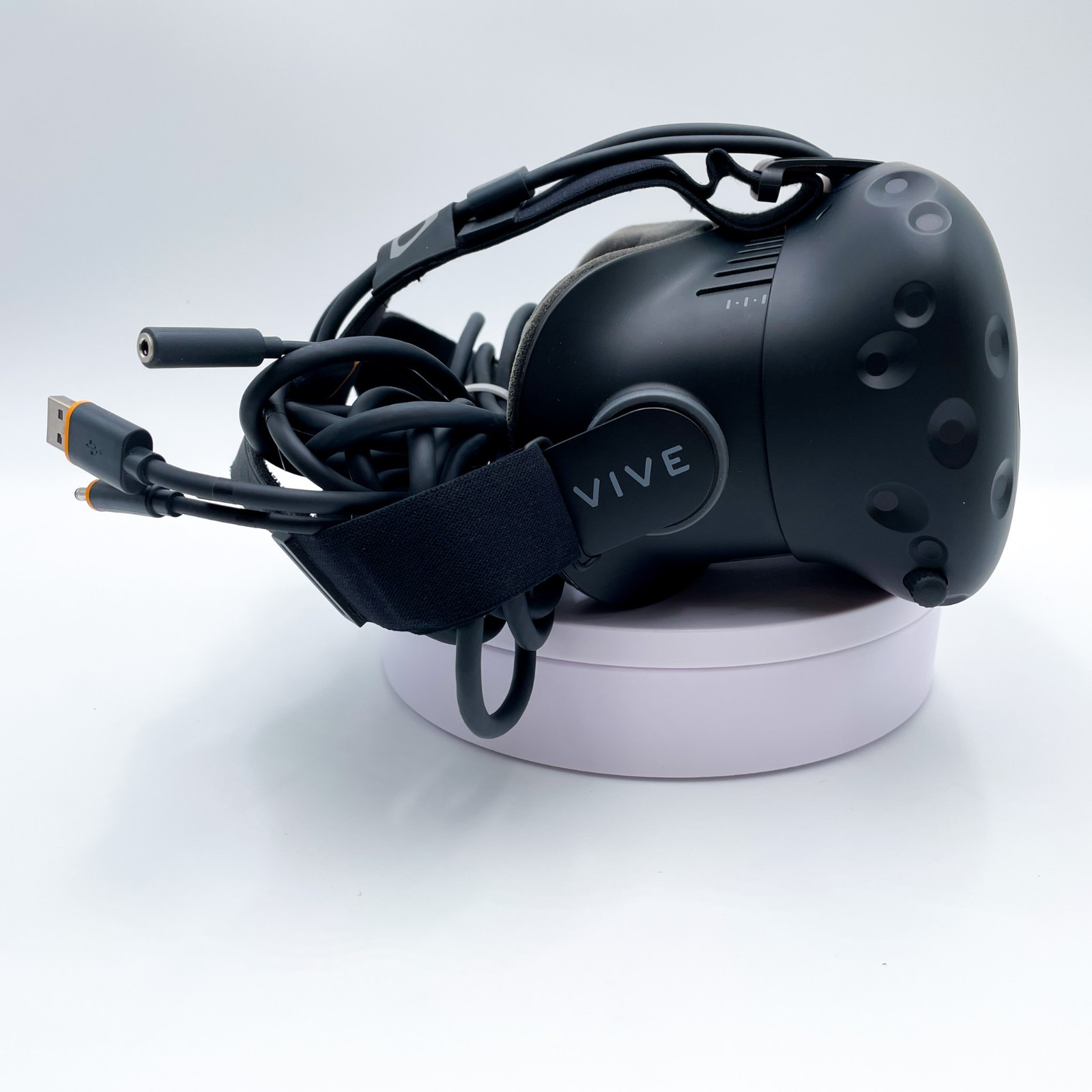 【欠品あり】HTC VIVE コンシューマーエディションVR ヘッドセット 欠品あり】HTC VIVE コンシューマーエディションVR ヘッドセット