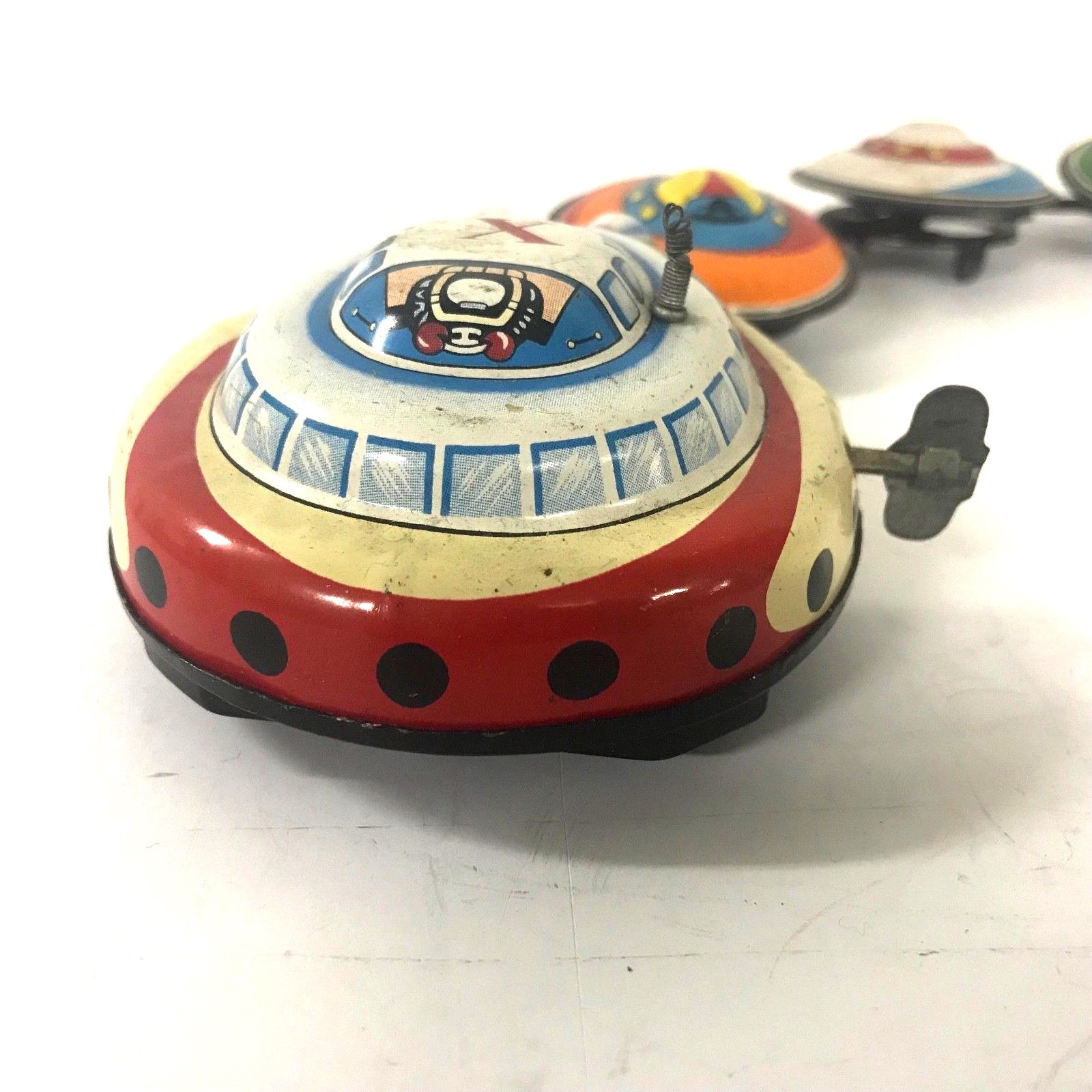 TPS Satelite Fleet Spaceship Parade Tin Flyig Saucers, 1964, Vintage, Windup (T)
