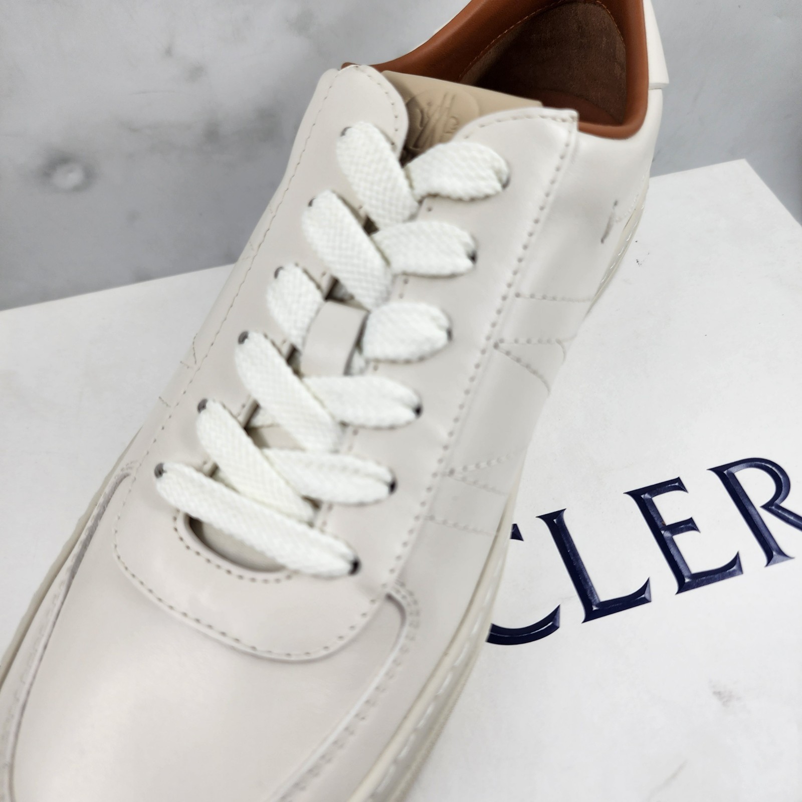 Moncler Monaco Club Low Top Leather Sneakers Men's 42/9US Cream White Lace Up - Picture 16 of 20