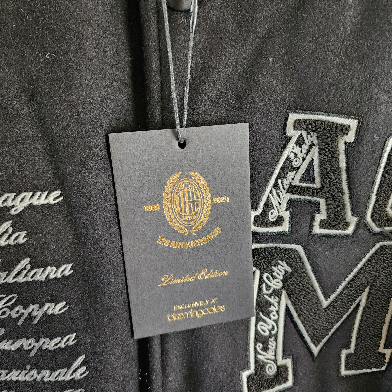 AC Milan Coach Jacket Men's M Black Full Front Button Closure With Side Pockets - Picture 13 of 14
