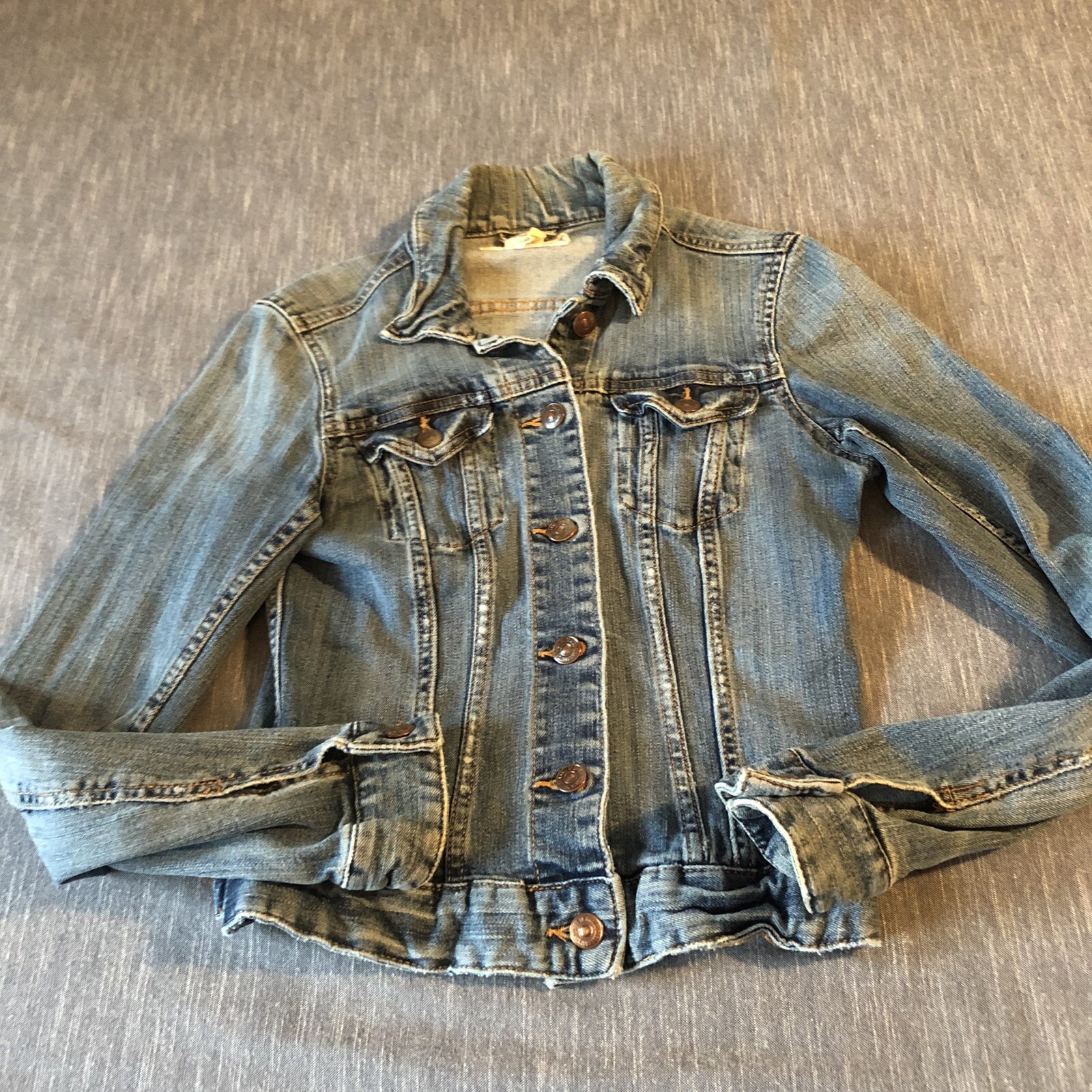 H \u0026 M logg blue denim jean jacket 