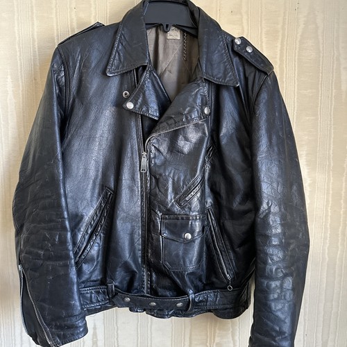 洋書 Motorcycle Jackets: A Century of Leather Motorcycle Jackets: A Century of Leather Design, 2nd Ed