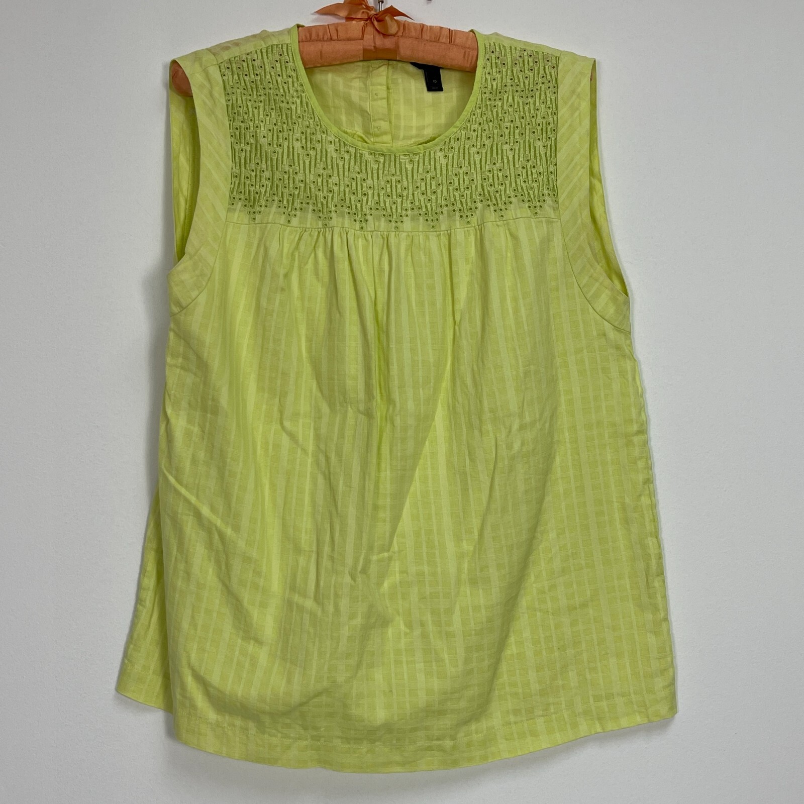 J. CREW Lime Green Eyelet Embroidered Sleeveless Top Blouse J. CREW Lime Green Eyelet Embroidered Sleeveless Top Blouse